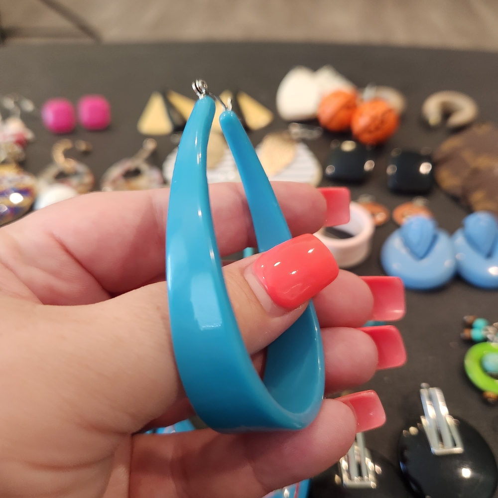 Colorful Women's Earring Set - Picture 10 of 16